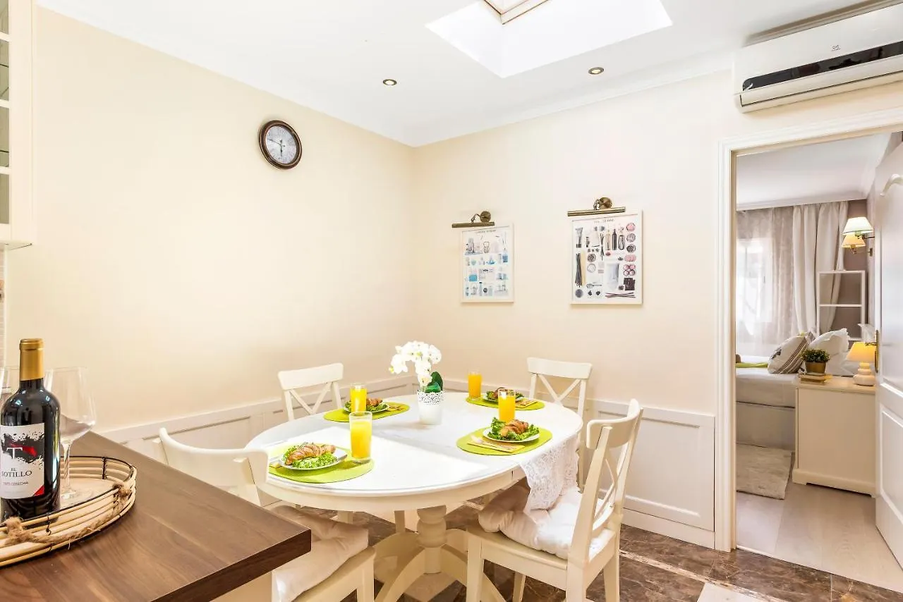 Beautiful Villa Anna With Heated Pool Costa Adeje  Spagna