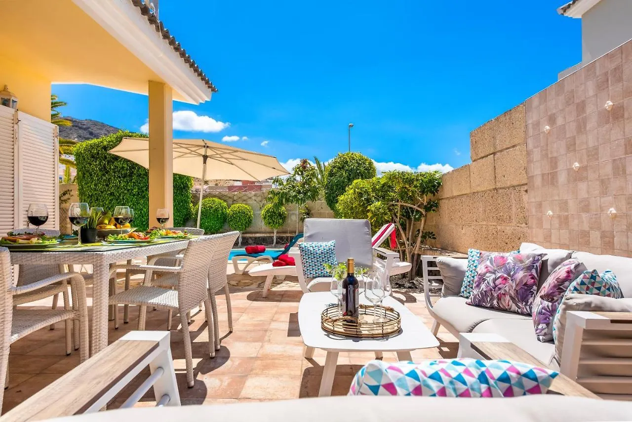 Beautiful Villa Anna With Heated Pool Costa Adeje  Spagna
