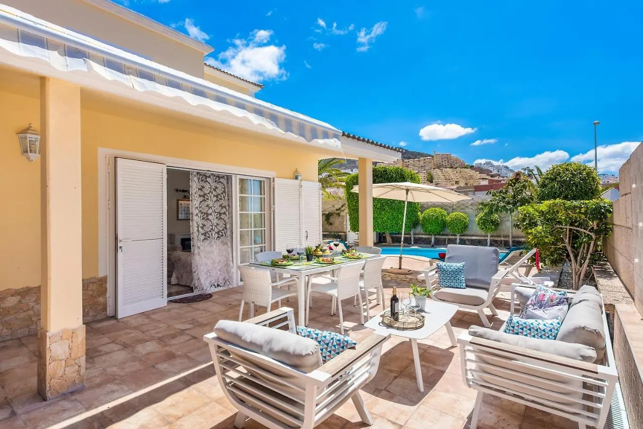 אדחה Beautiful Villa Anna With Heated Pool