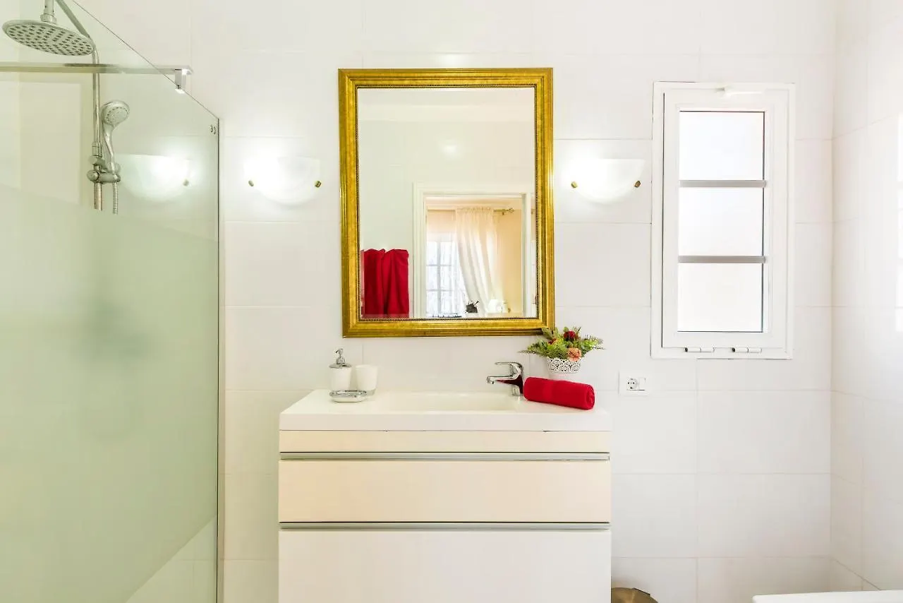 אדחה Beautiful Villa Anna With Heated Pool ספרד