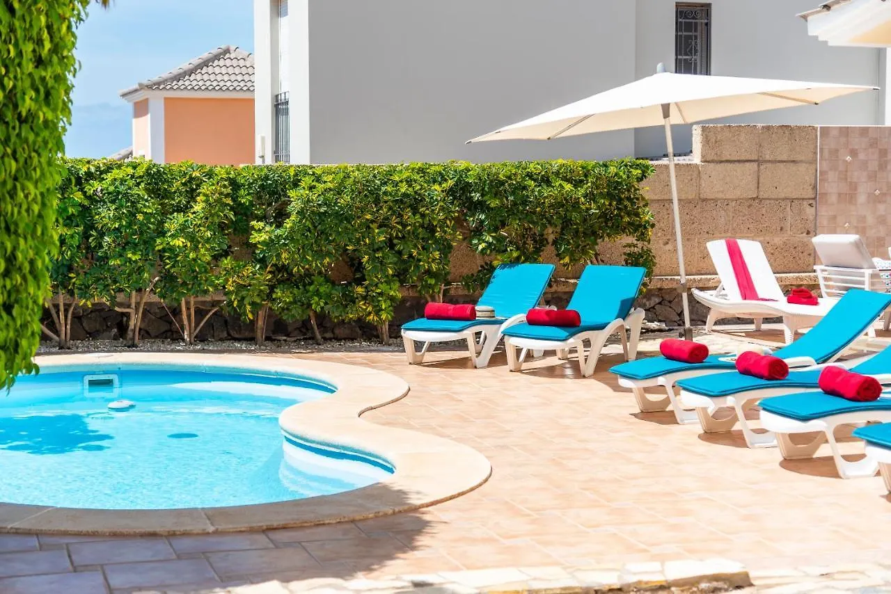 אדחה Beautiful Villa Anna With Heated Pool