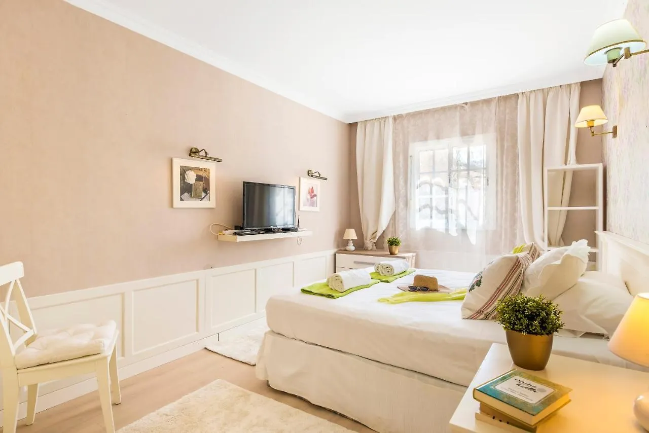 אדחה Beautiful Villa Anna With Heated Pool